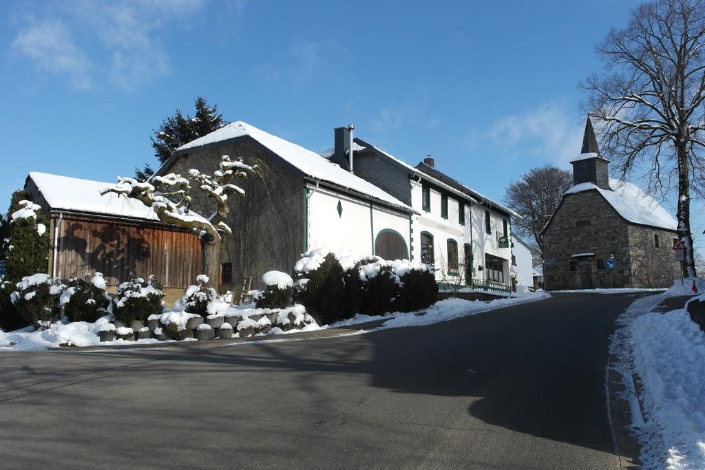 Hotel Zum Goldhahn Amblève Esterno foto