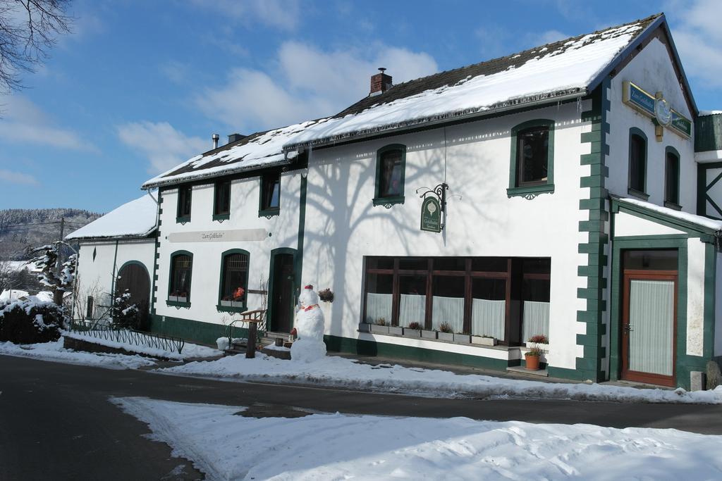 Hotel Zum Goldhahn Amblève Esterno foto